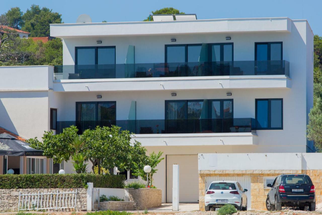 Hotel Paradise Punta Nečujam Buitenkant foto