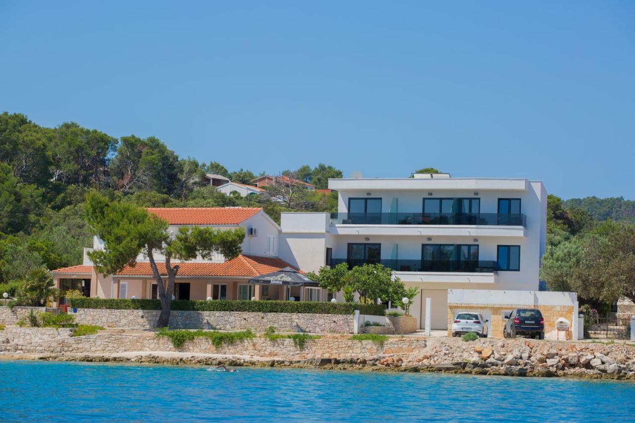 Hotel Paradise Punta Nečujam Buitenkant foto
