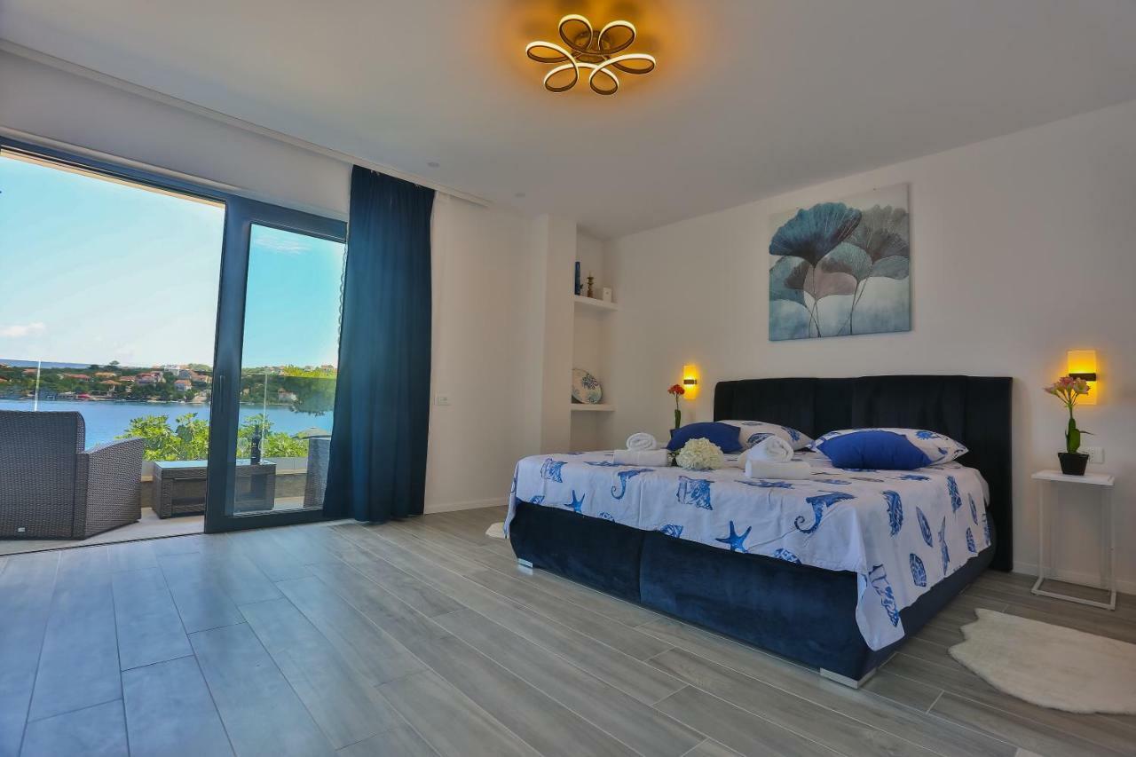 Hotel Paradise Punta Nečujam Buitenkant foto