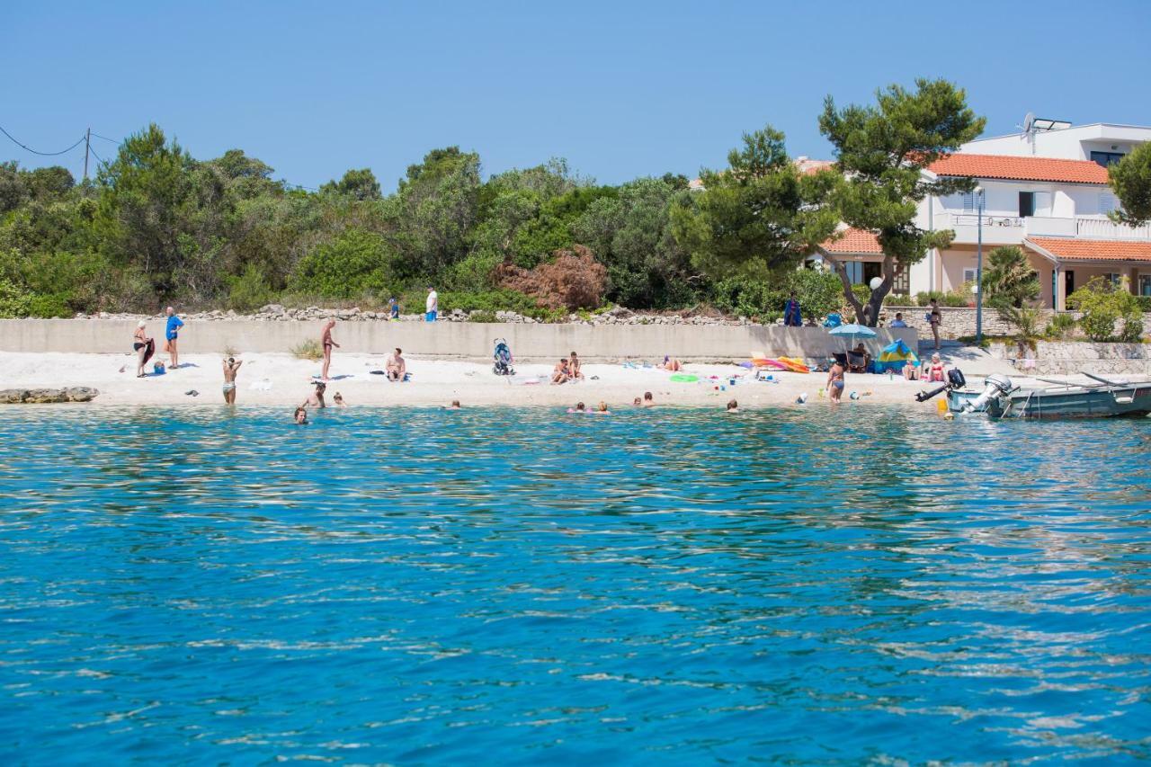 Hotel Paradise Punta Nečujam Buitenkant foto